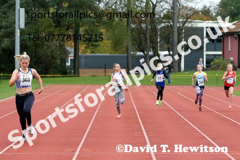 200 metres, NECAA Open Meeting, Morpeth, Sunday, October 18th. David T. Hewitson/Sports for All Pics